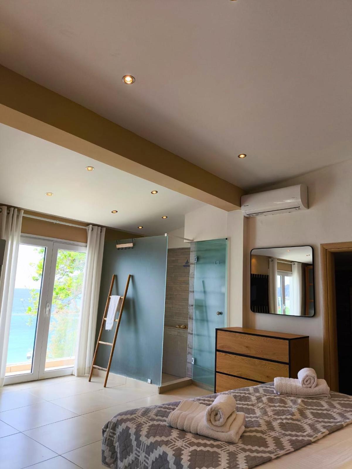 Infinity Beach House By Klv อาร์กอสโตลี ภายนอก รูปภาพ