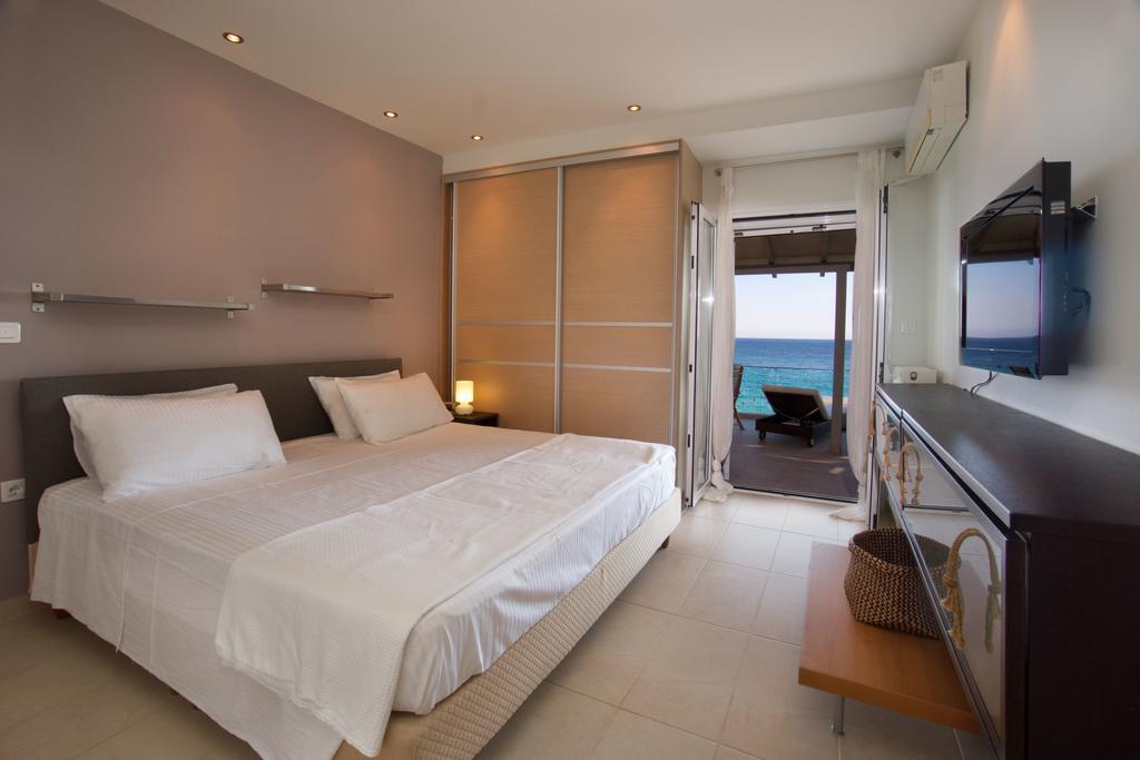 Infinity Beach House By Klv อาร์กอสโตลี ภายนอก รูปภาพ